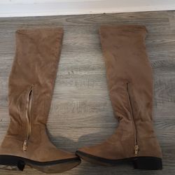 Size 6 Brown Boots