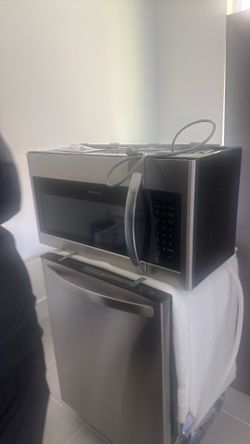 Brand new microwave