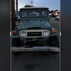 1974 Toyota Land Cruiser . 