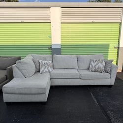 Sectional Couch 