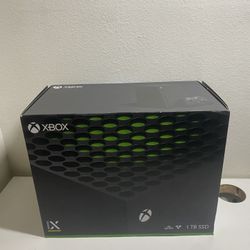 Used Like New Xbox Series X With 2 Controllers