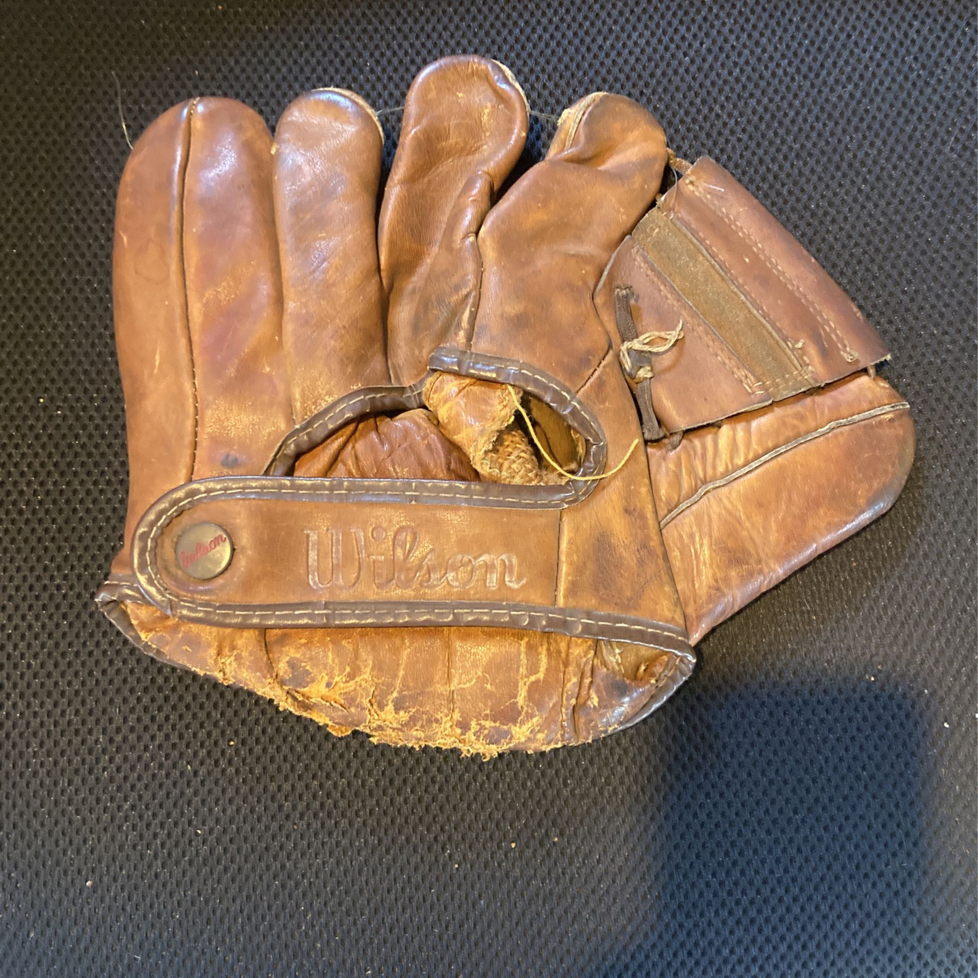Antique Wilson Baseball Glove