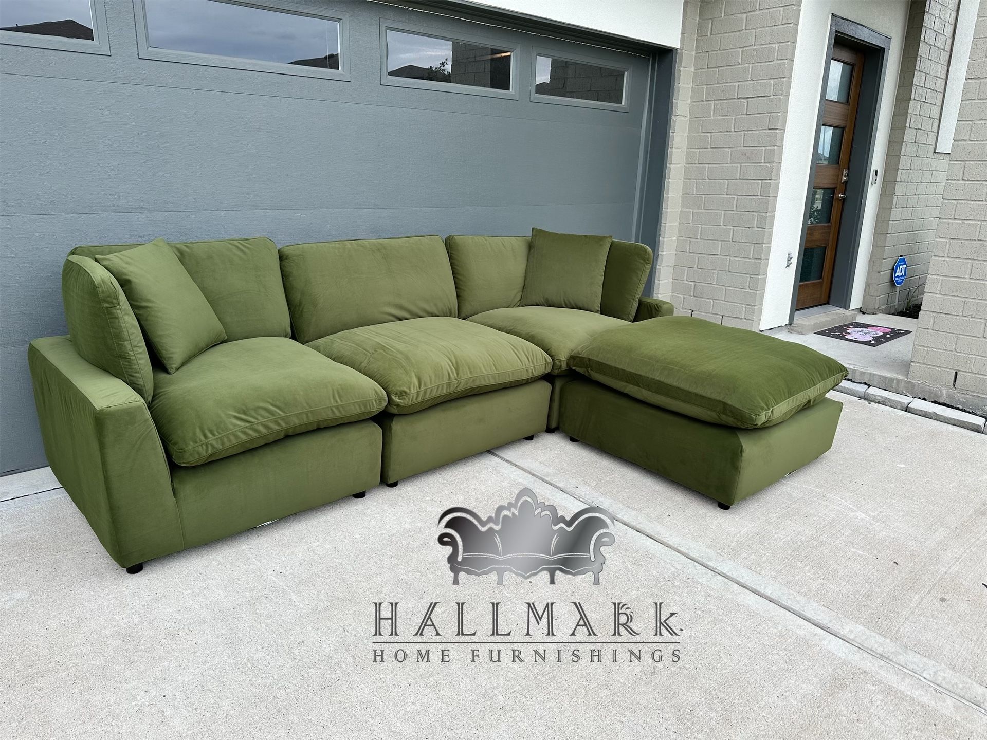 New-in-Box Modular Cloud Sectional Couches