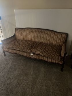 Sofa Very Good Condition Feather Seat
