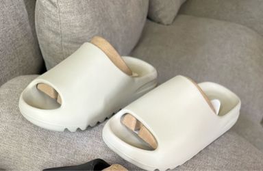 Adidas Yeezy Slide YS-01