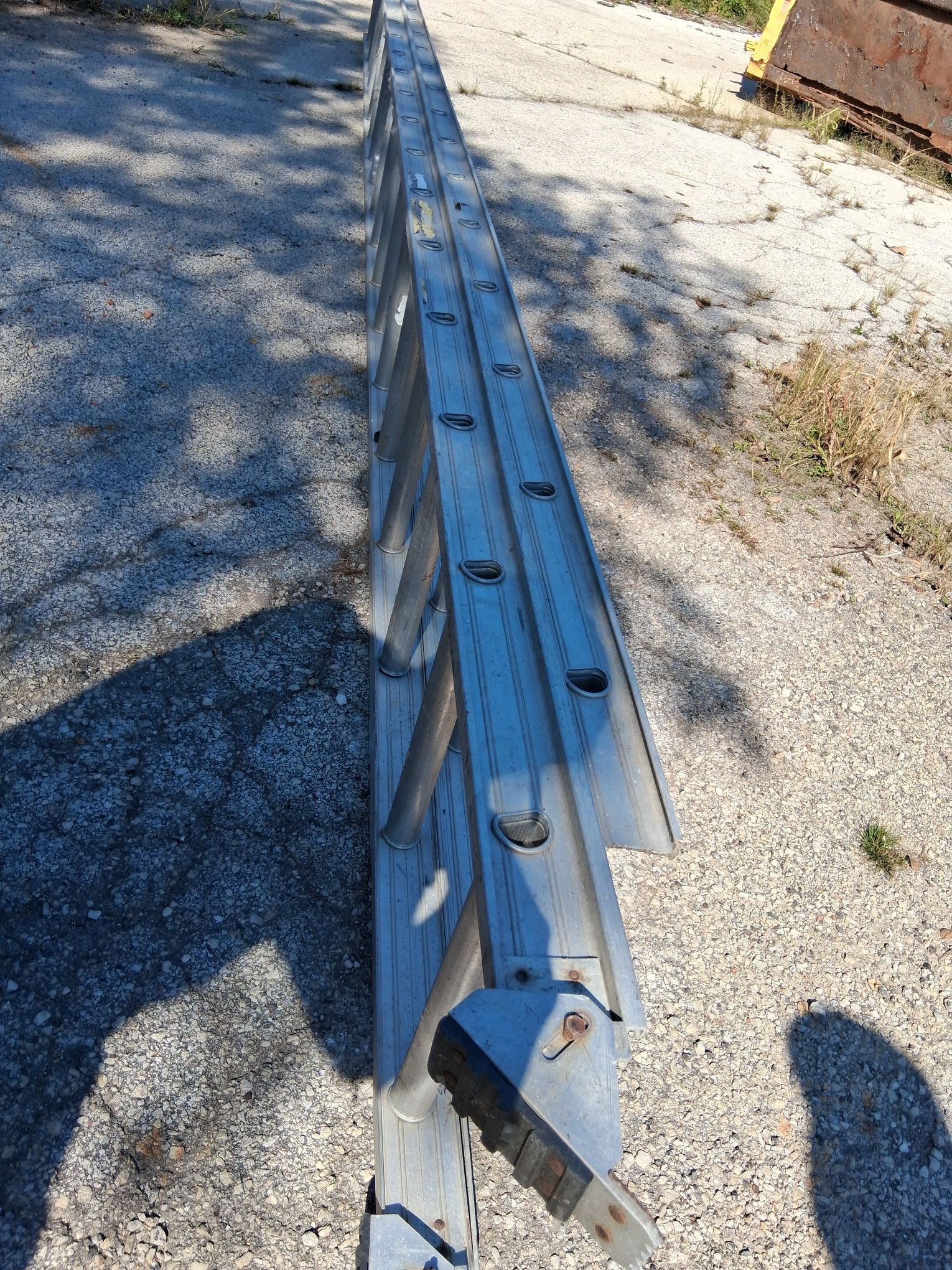 Ladder 20ft (Price Negotiable)