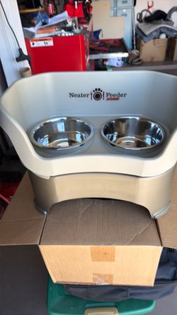 Nib Neater feeder