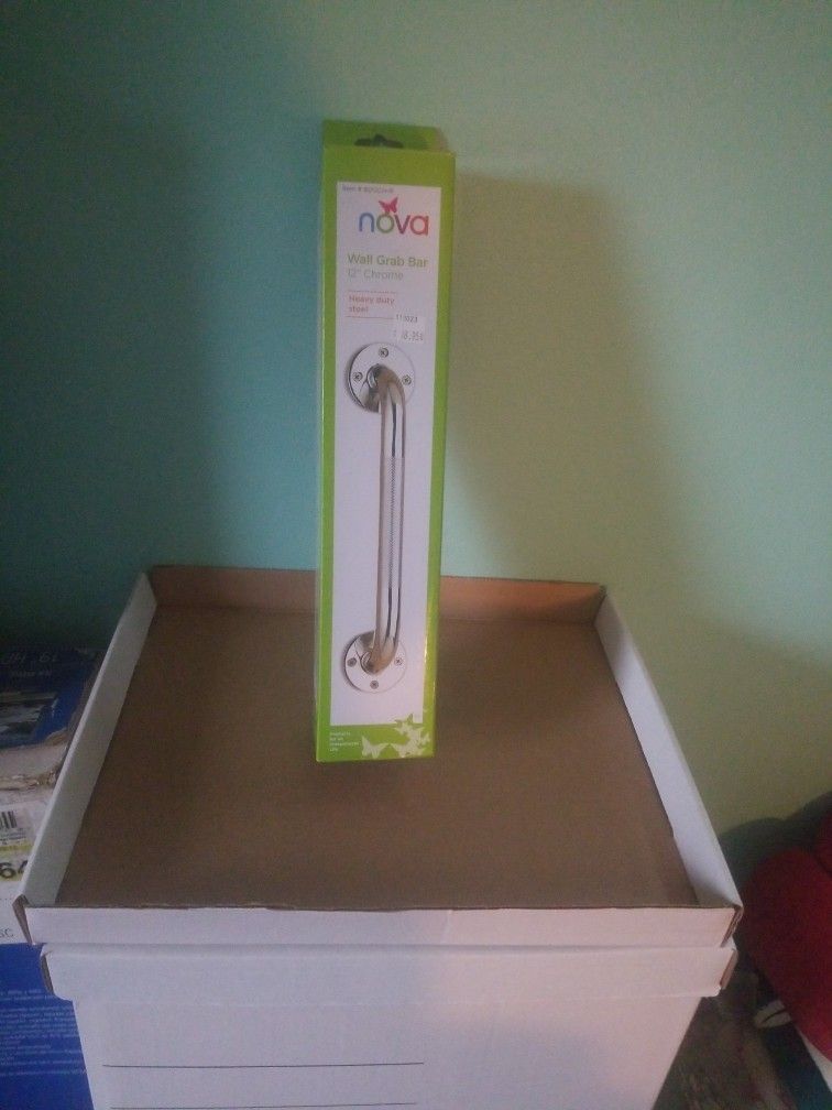 Nova Wall Grab Bar