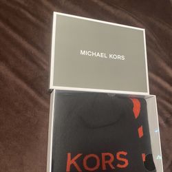 Michael Kors Beanie and Scarf