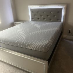 Gray Wood Bed Set w LED Backboard