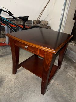 Side/End Table