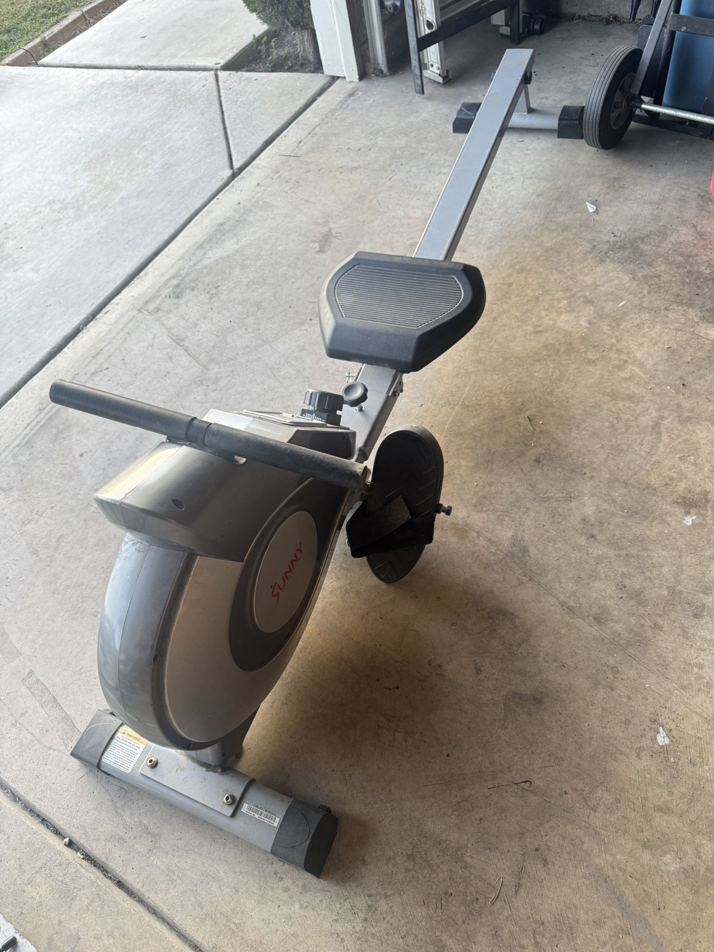Sunny Rowing Machine
