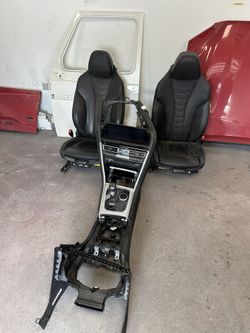 Bmw 8 Series M850i front seats Assy Center console Assy