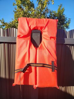 3 Life Jackets 1 Life Dquare Life Float