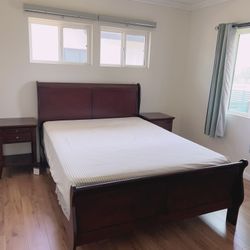 Wood Queen Size Bed And Mattress