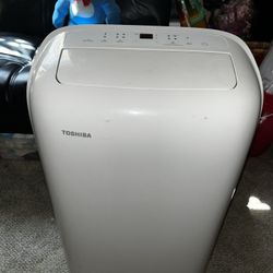 Toshiba Portable Air Conditioner with Dehumidifier