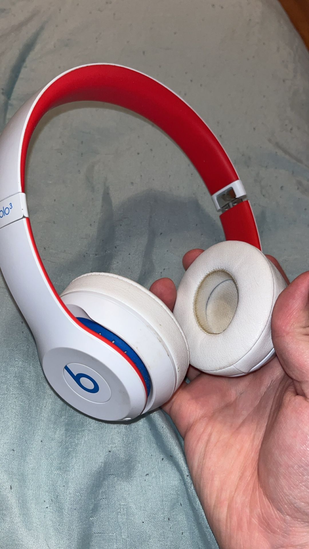 Beats Solo 3 Barely Used