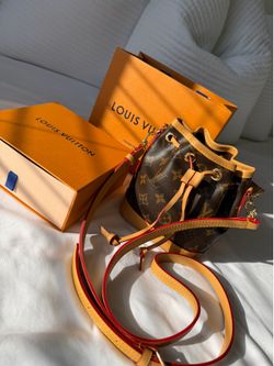 Bucket bag