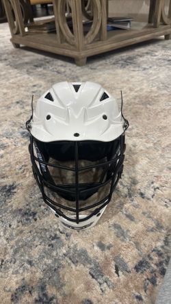 Cascade CPV-R Lacrosse Helmet (Used Like new)