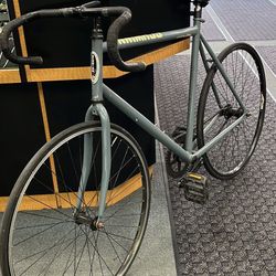 Bicycle Schwinn racer#12D11710(841391–1)