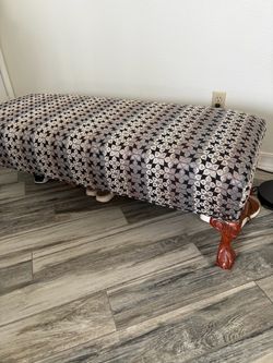 Beautiful bench for bedroom or indoor area