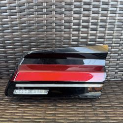 2021 2022 2023 BMW 530i 540i M550i M5 Right Passenger Side Inner Tail Light OEM