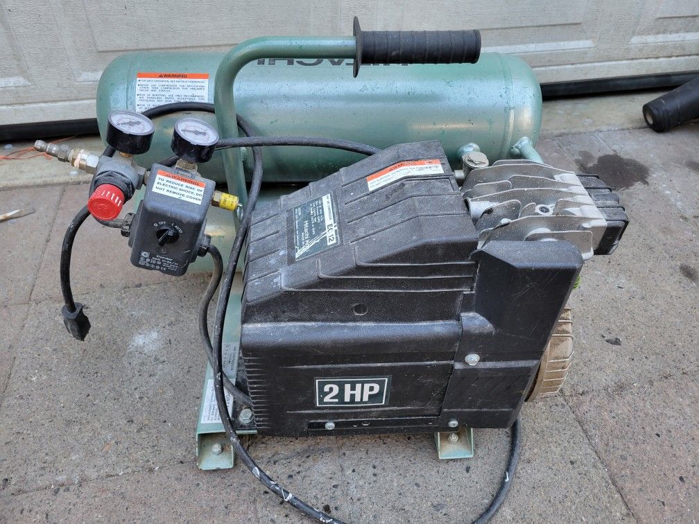Hitachi compressor