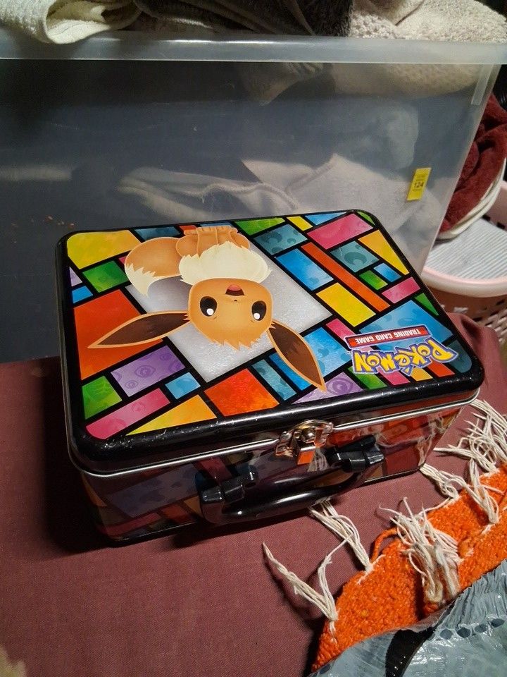 Pokémon Card Case Lunchbox Style