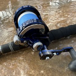 AVET “RAPTOR” - PHENIX COMBO - LIMITED EDITION BLUE CAMOUFLAGE 2-SPEED REEL + PHENIX AXIS  FISHING ROD - EXTREMELY VERSATILE $900 RETAIL 