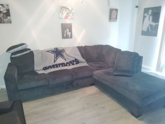 Sectional couch