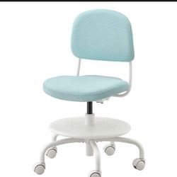Kids chair . Adjustable . New In Box