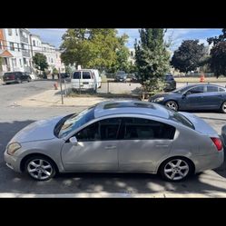 2004 Nissan Maxima 