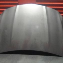 2014-2019 Mercedes CLA250 (CL Series) Hood Oem.