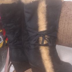 New Women's Wedge Boots Size 7