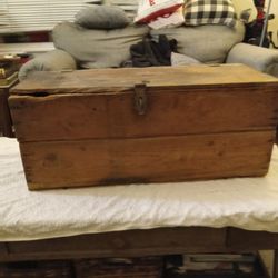 Vintage Gargoyle Mobil Oil Can Storage Wooden Box