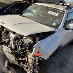 2016 Jeep renegade 2.4 parts