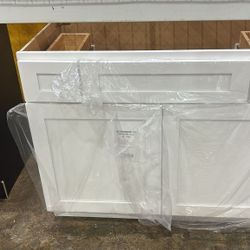 BATHROOM VANITY (42" WIDE)