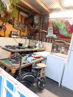 Everything must go