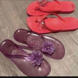 Womens Flip Flops Set  Size 8