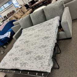 Rannis Pewter Queen Sofa Sleeper

Ashley Furniture$10 Down Payment And Financing Available