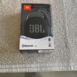 JBL Bluetooth Waterproof Clip 4