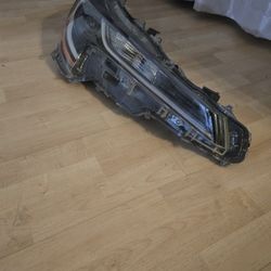 2017 Corolla Passenger Headlight