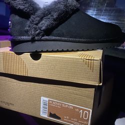 UGG Slip On