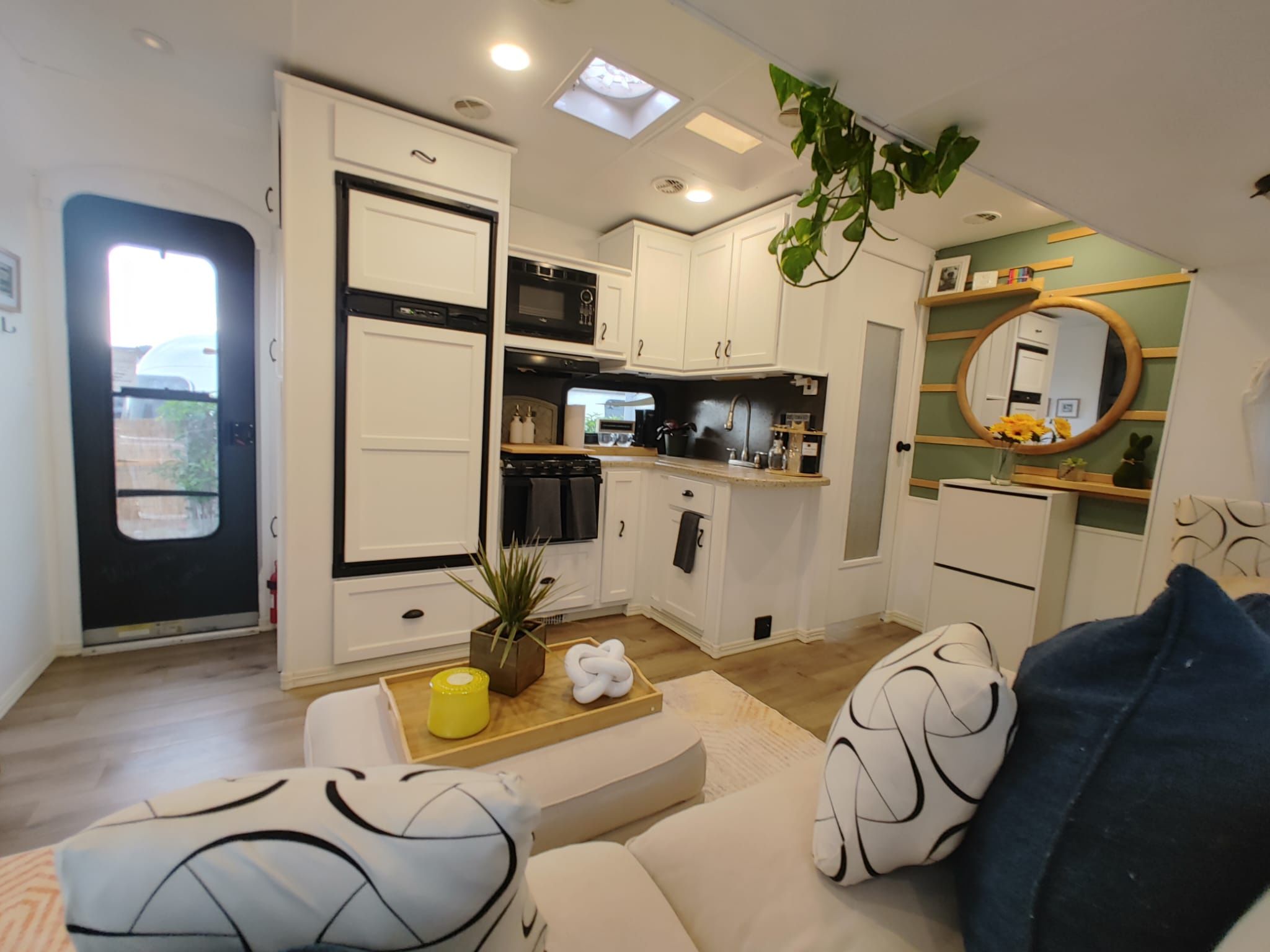 **Priced to sell****Open Range Light by Highland Ridge RV