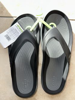 Crocs Sandals Men’s New Size 10 Us
