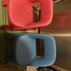 Step two instead of two hard plastic chairs