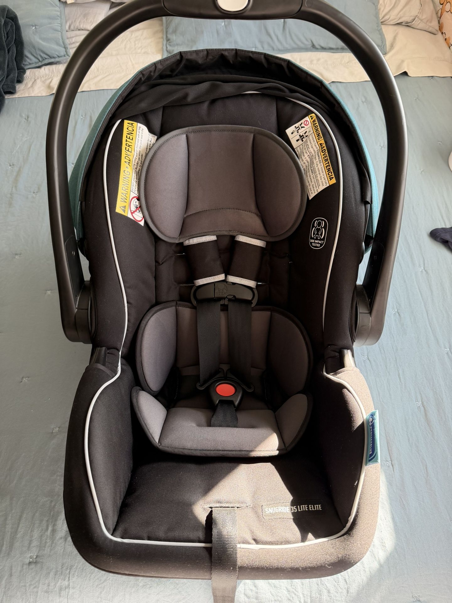 Graco SnugRide DLX Infant Car Seat