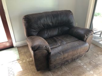 double wide recliner - super big and comfy - 91342 - pick up only