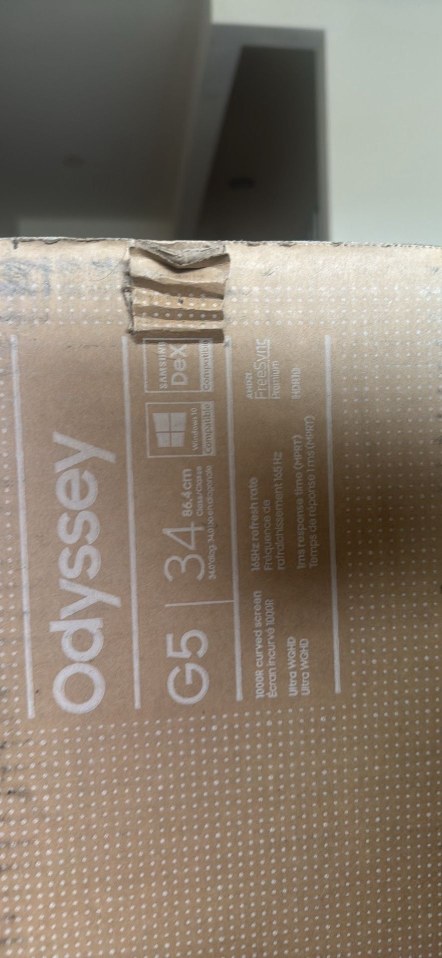 34 In Curved Tv Brand New