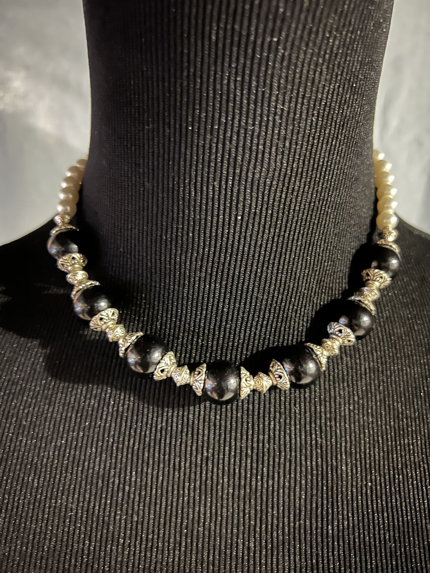 Black Stone And Silver Look Necklace 